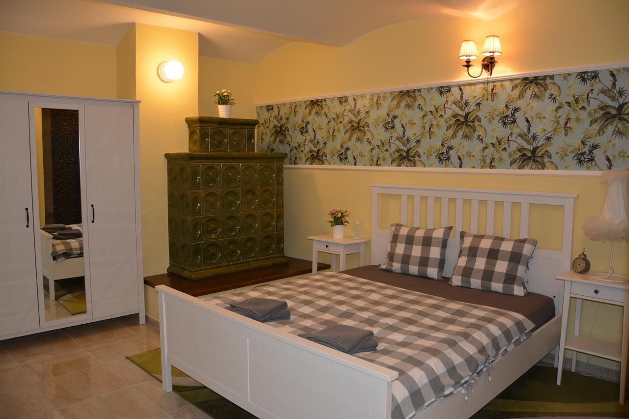 Habansky Dum Hotel Dolni Vestonice Luaran gambar
